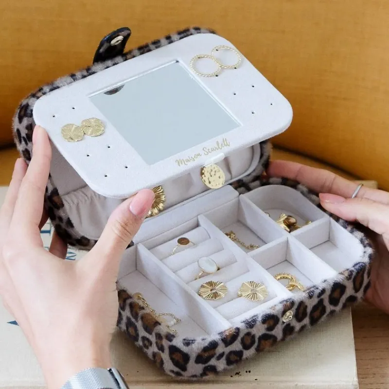Les Bijoux|Les Accessoires<Maison Scarlett Boîte à Bijoux de Voyage Brigitte Velours Léopard,
