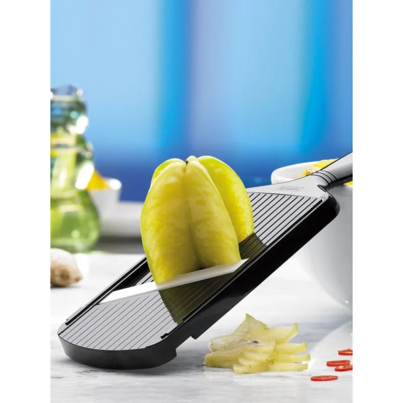 Mandolines<KYOCERA Mandoline noire réglable lame céramique,