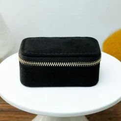 Les Bijoux|Les Accessoires<Maison Scarlett Mini Boîte à Bijoux de Voyage Marie Velours Noir,