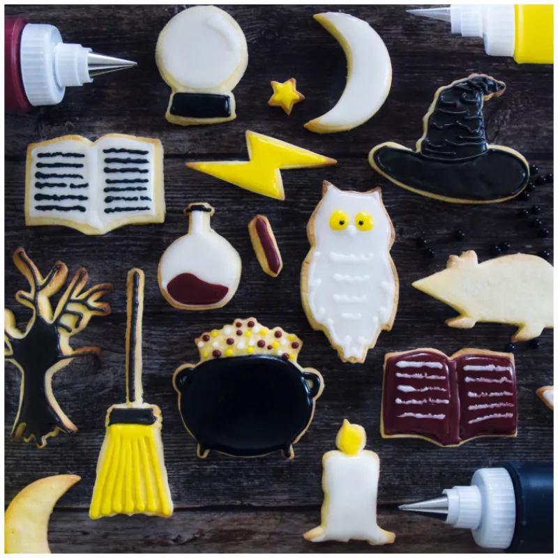 Emporte-Pièce<ScrapCooking Plaque découpoir multi sorcier,