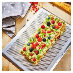 Toiles Patissières<DE BUYER Plaque de cuisson inox perforée,