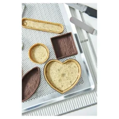 Toiles Patissières<DE BUYER Plaque de cuisson perforée bords pincés,