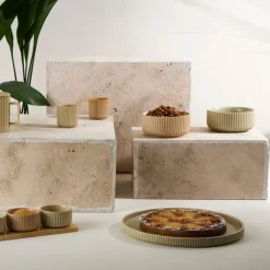 Les Plats De Service<Sema Design Plat rond en grès amande Sweet Leaves,