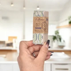 Les Soins<mas du roseau Savonnette infusée à la Betterave,