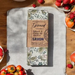 Les Soins<mas du roseau Savonnette infusée à l'Epinard,